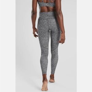 Athleta Salutation Pebble Beach Tight Petite